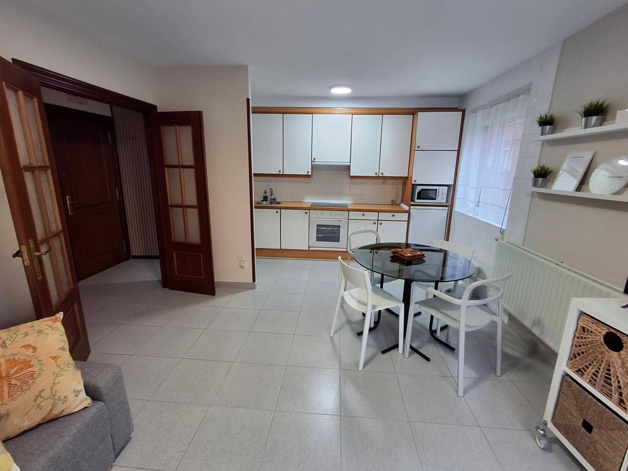 Lo De Prado Nuevo Appartement Arriondas Buitenkant foto